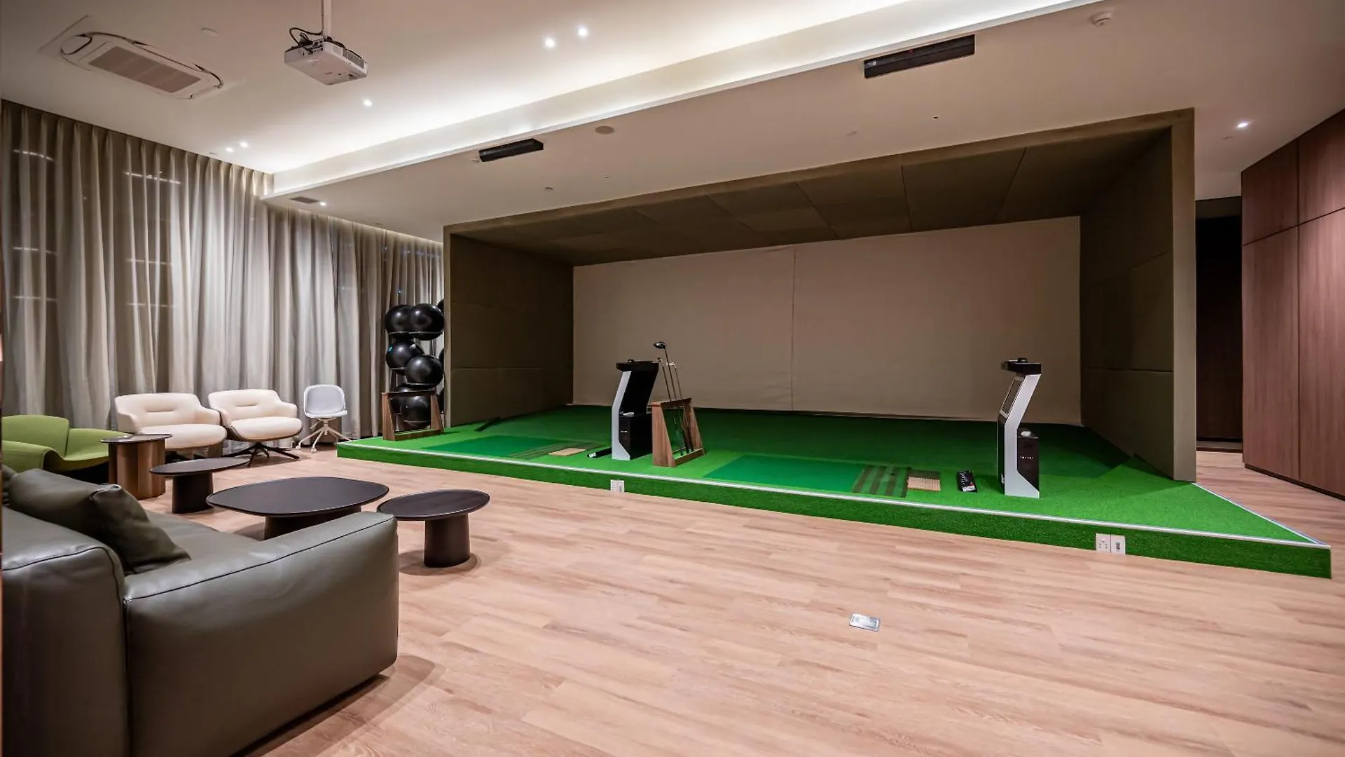 Opera Saigon Suites Ho Chi Minh City