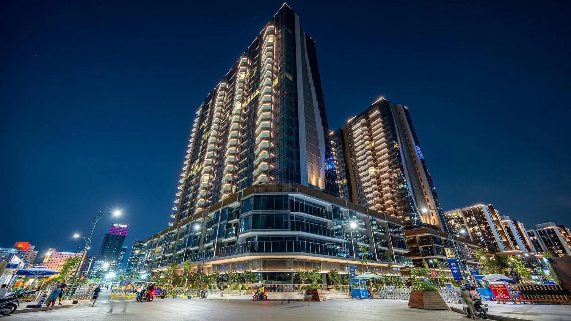 Opera Saigon Suites Ho Chi Minh City 0*,