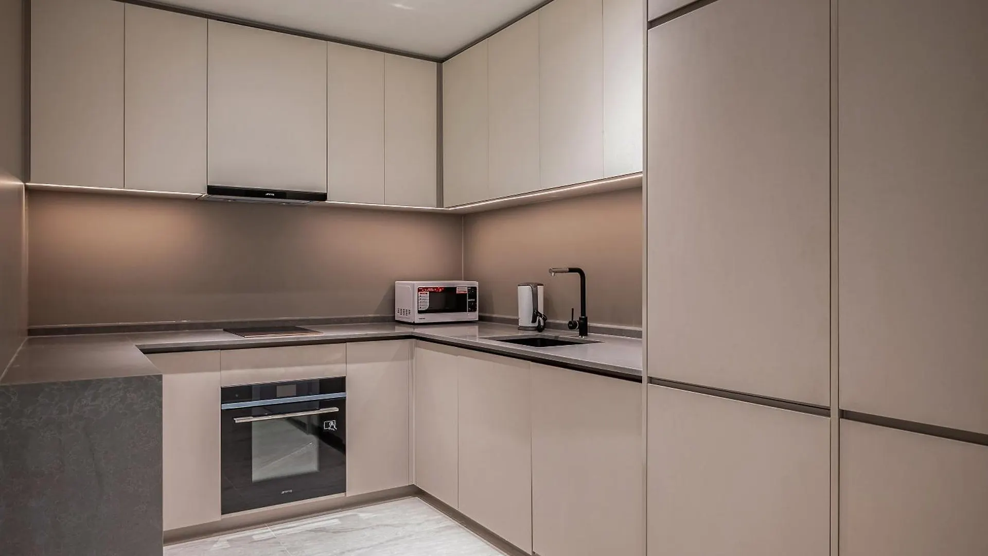 Opera Saigon Suites Ho Chi Minh City Apartment