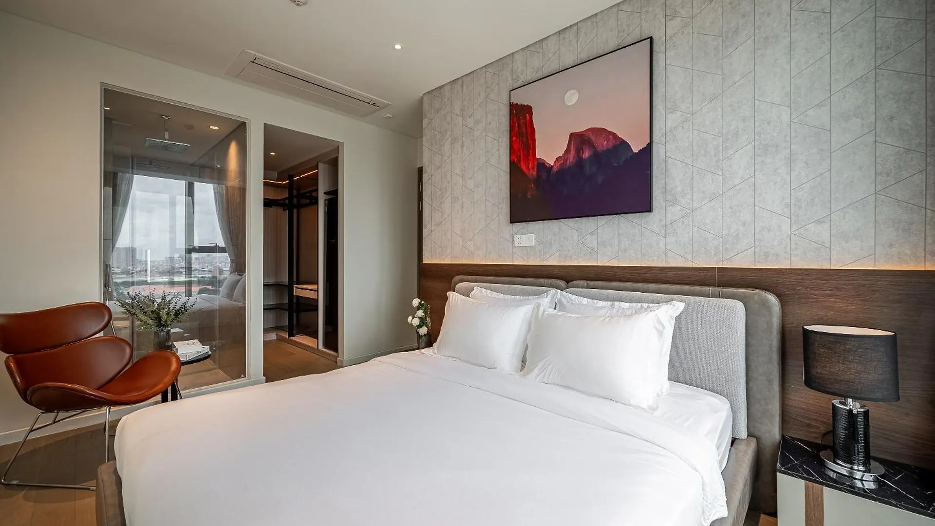 Opera Saigon Suites Ho Chi Minh City