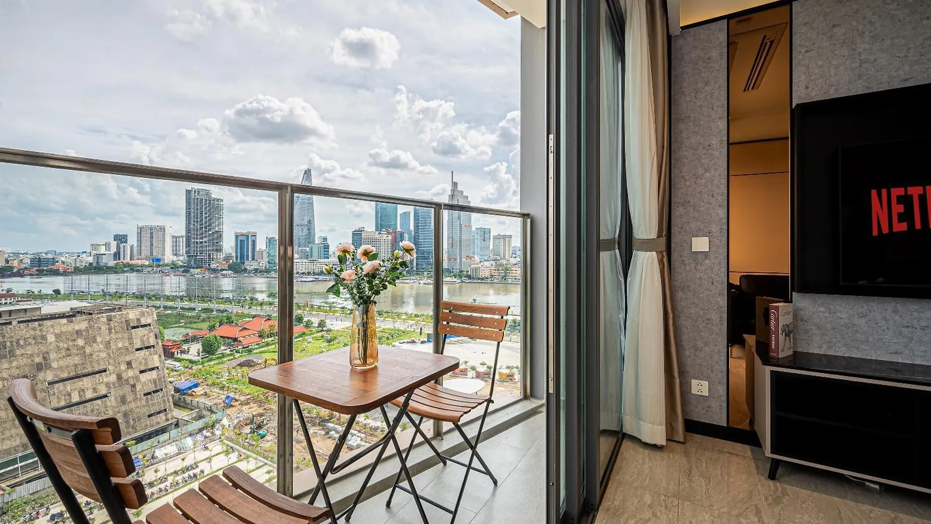 Opera Saigon Suites Ho Chi Minh City
