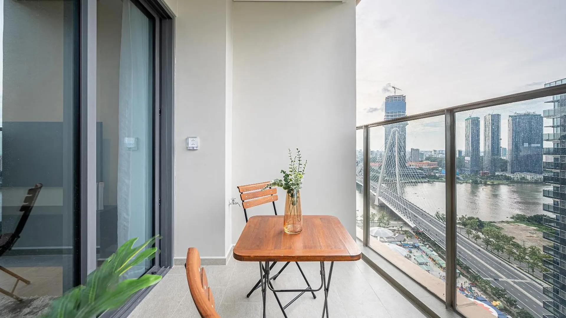 Opera Saigon Suites Ho Chi Minh City 0*,  Vietnam