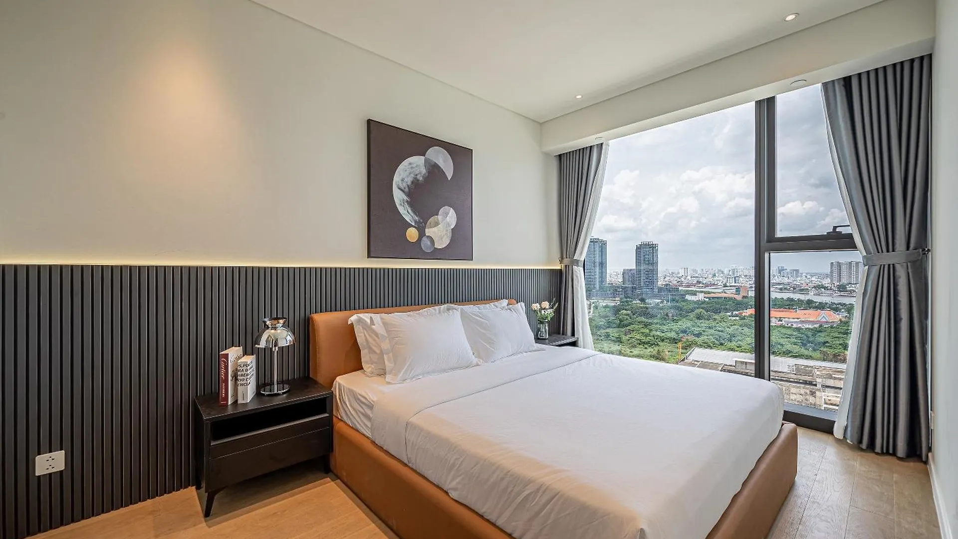 Opera Saigon Suites Ho Chi Minh City Apartment